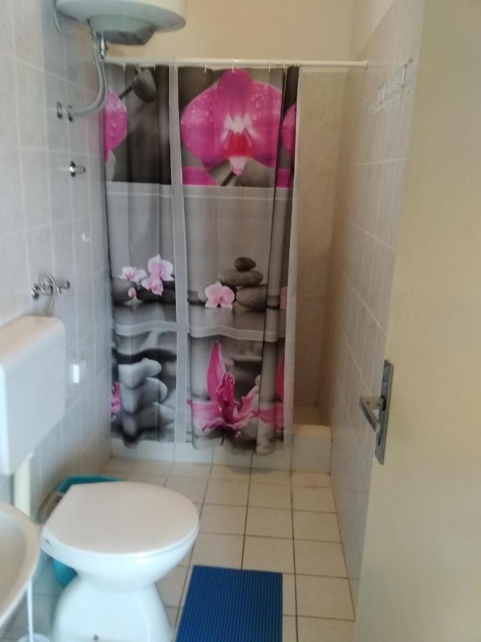 פג Apartmani Maja מראה חיצוני תמונה