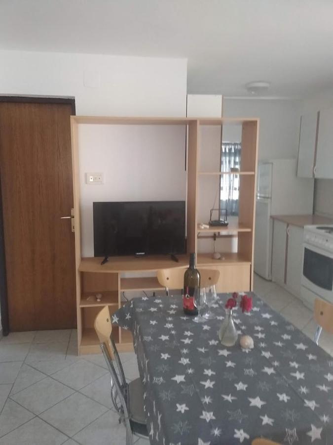 פג Apartmani Maja מראה חיצוני תמונה